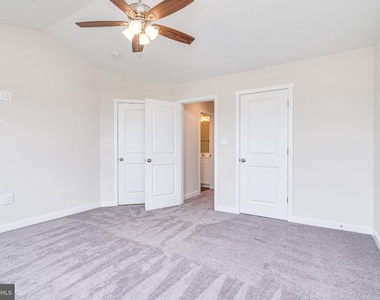 97 Moses Drive - Photo Thumbnail 25