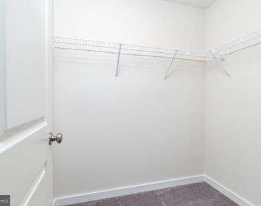 97 Moses Drive - Photo Thumbnail 26