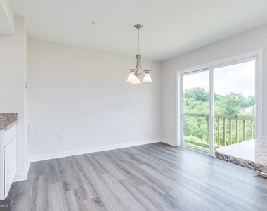 97 Moses Drive - Photo Thumbnail 21