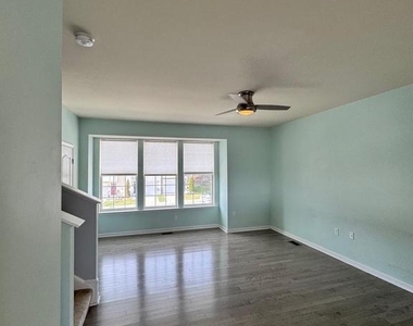50 Landis Court - Photo Thumbnail 8