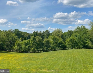 52 Blake Meadow Lane - Photo Thumbnail 16