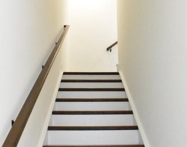9604 Blue Ash Alley - Photo Thumbnail 16