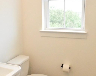 9604 Blue Ash Alley - Photo Thumbnail 15