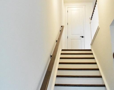 9604 Blue Ash Alley - Photo Thumbnail 6