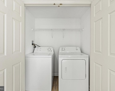 10043 Gander Court - Photo Thumbnail 7