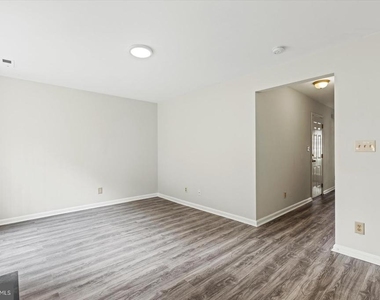 10043 Gander Court - Photo Thumbnail 5