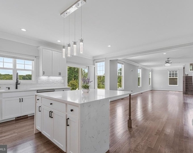 11889 Bradley Forest Road - Photo Thumbnail 15