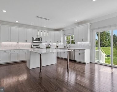 11889 Bradley Forest Road - Photo Thumbnail 14