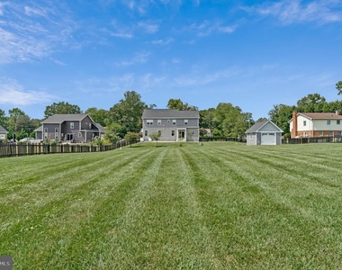 11889 Bradley Forest Road - Photo Thumbnail 67
