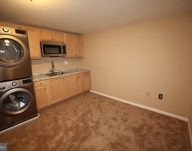 3094 Fenegan Court - Photo Thumbnail 3