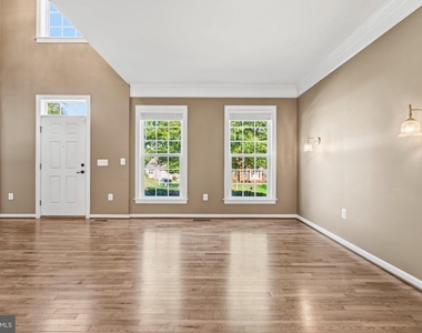 2114 Jellico Court - Photo Thumbnail 4