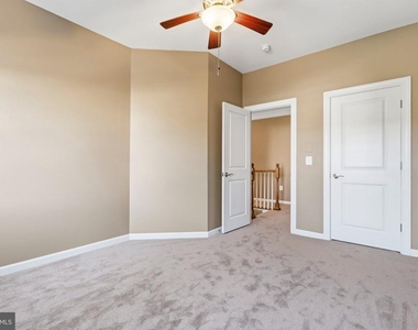2114 Jellico Court - Photo Thumbnail 41
