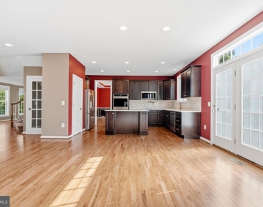 2114 Jellico Court - Photo Thumbnail 11