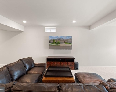 15795 Gardenia Ridge Way - Photo Thumbnail 49