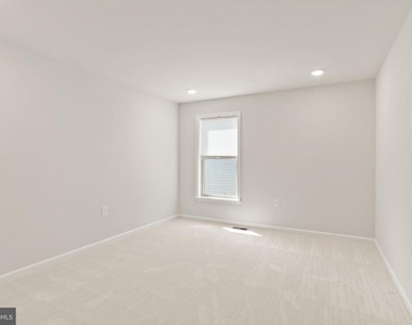 15795 Gardenia Ridge Way - Photo Thumbnail 42