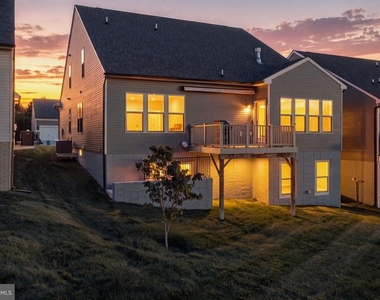15795 Gardenia Ridge Way - Photo Thumbnail 2