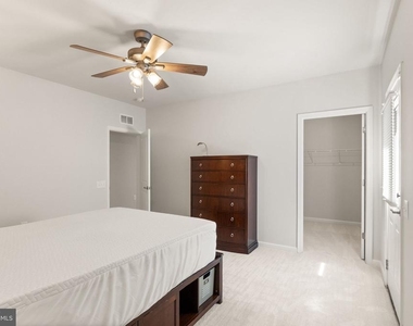 15795 Gardenia Ridge Way - Photo Thumbnail 52