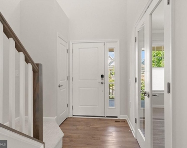 15795 Gardenia Ridge Way - Photo Thumbnail 6