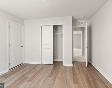 15795 Gardenia Ridge Way - Photo Thumbnail 41