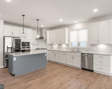 15795 Gardenia Ridge Way - Photo Thumbnail 14