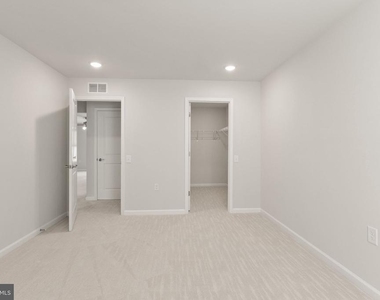 15795 Gardenia Ridge Way - Photo Thumbnail 43