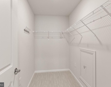15795 Gardenia Ridge Way - Photo Thumbnail 44