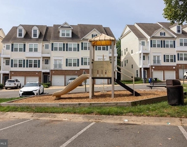 1832 Cedar Cove Way - Photo Thumbnail 52
