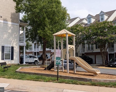 1832 Cedar Cove Way - Photo Thumbnail 53