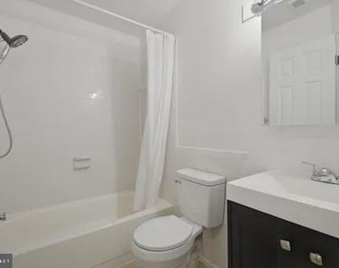 2832 Chablis Circle - Photo Thumbnail 3