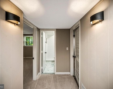 115 Washington Street - Photo Thumbnail 29