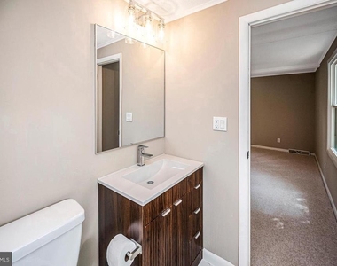 115 Washington Street - Photo Thumbnail 20