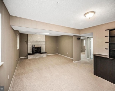 115 Washington Street - Photo Thumbnail 25