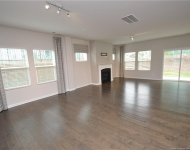 1107 Doe Blossom Lane - Photo Thumbnail 3