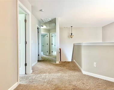 586 Ruth Circle - Photo Thumbnail 19