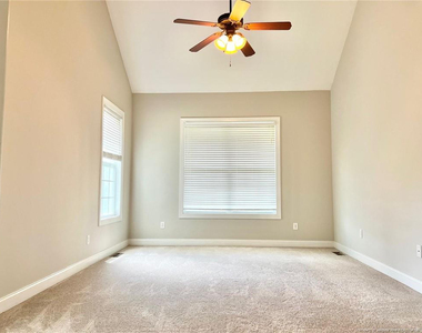 586 Ruth Circle - Photo Thumbnail 22
