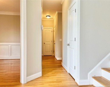 586 Ruth Circle - Photo Thumbnail 3