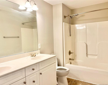 586 Ruth Circle - Photo Thumbnail 16