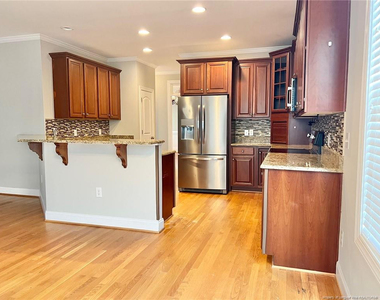586 Ruth Circle - Photo Thumbnail 8