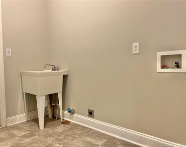 586 Ruth Circle - Photo Thumbnail 13