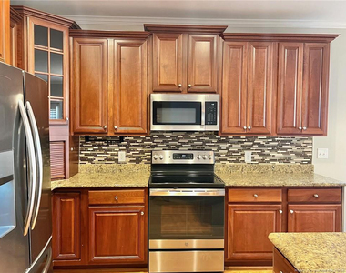 586 Ruth Circle - Photo Thumbnail 11