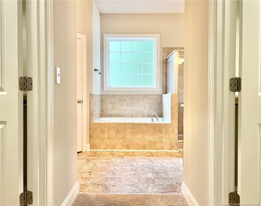 586 Ruth Circle - Photo Thumbnail 24