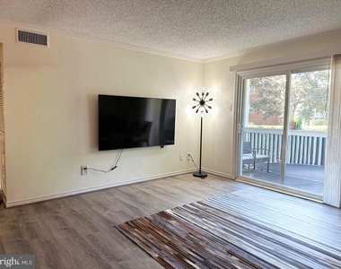 1527 Lincoln Way - Photo Thumbnail 2