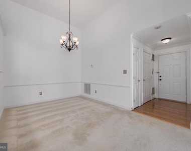 8301 Bluebird Way - Photo Thumbnail 4