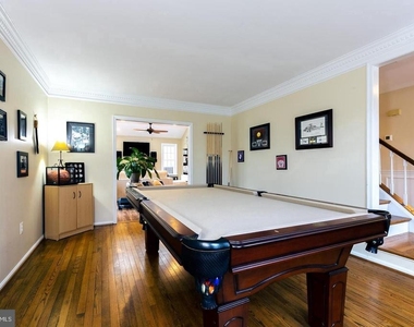 1700 Abbey Oak Drive - Photo Thumbnail 11
