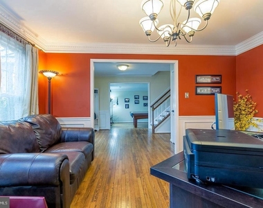 1700 Abbey Oak Drive - Photo Thumbnail 16