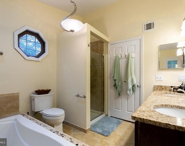 1700 Abbey Oak Drive - Photo Thumbnail 22