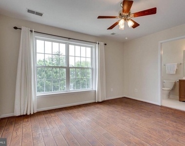5512 Sacramento Place - Photo Thumbnail 6