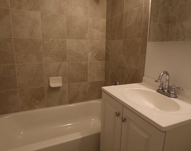 2754 Hollywood Road - Photo Thumbnail 3