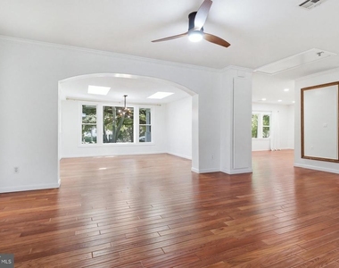6432 Ichabod Place - Photo Thumbnail 12