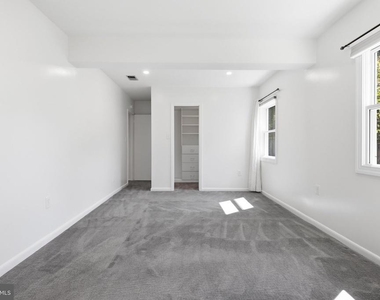 6432 Ichabod Place - Photo Thumbnail 27